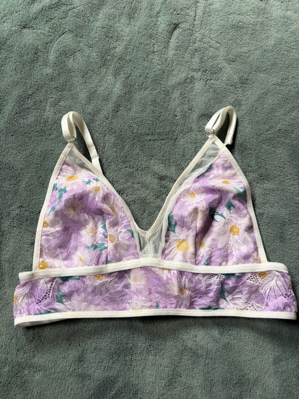 Delicate Lavender Floral Lace Bralette - Unbranded